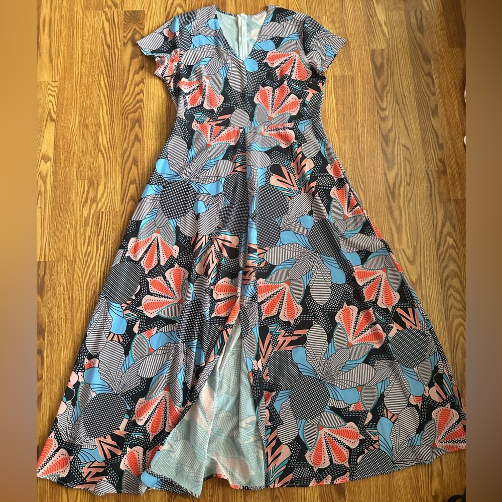 Elegant Floral Maxi Dress in Blue and Red